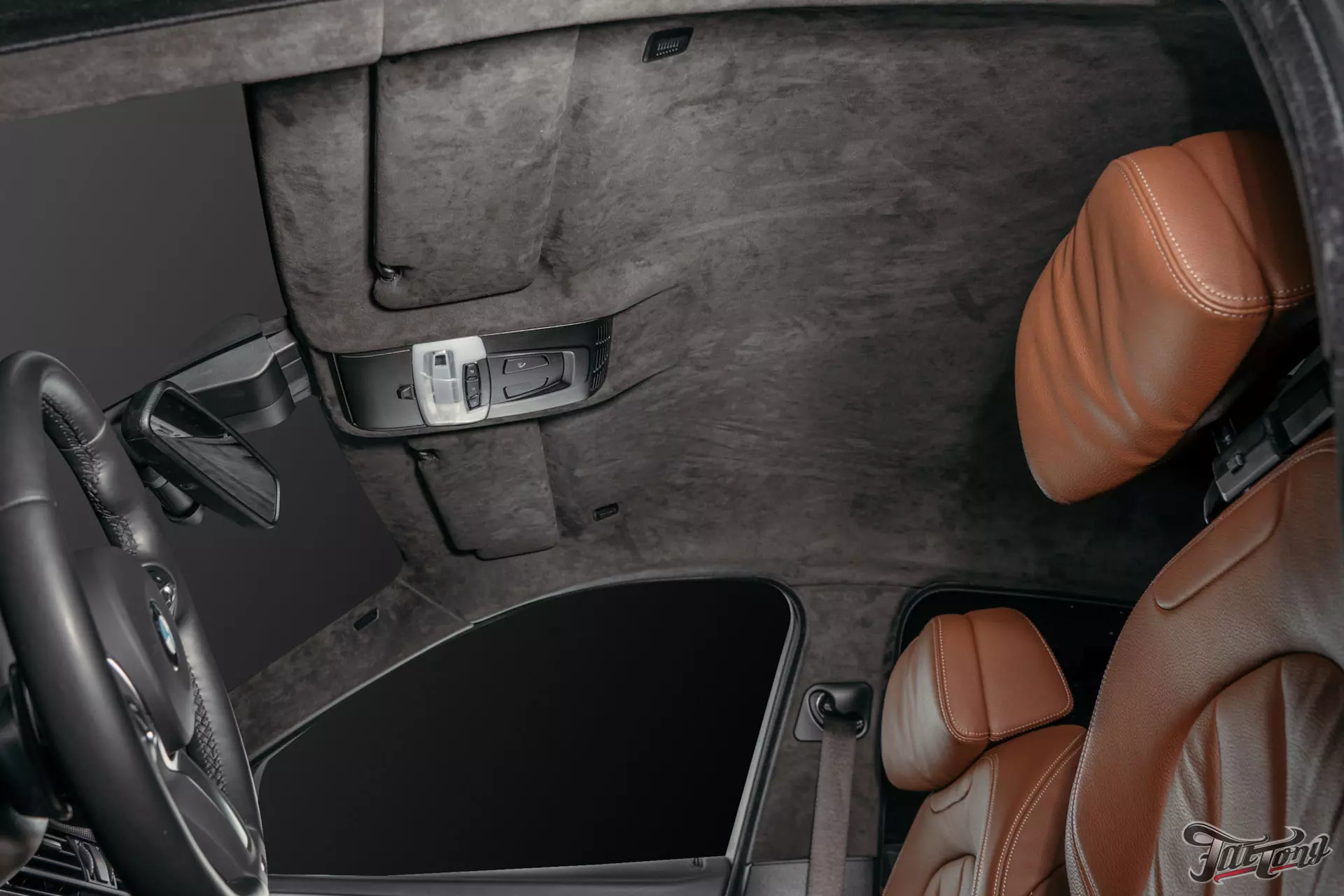 BMW X6. Перетяжка потолка в алькантару. Установка дополнительных сеток в бампер